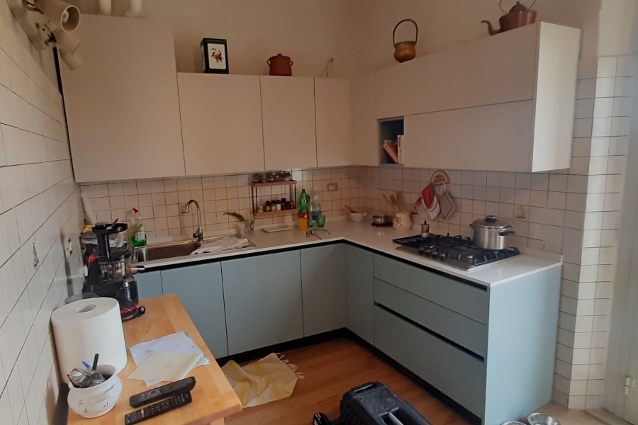 Cucina angolare fuori squadra